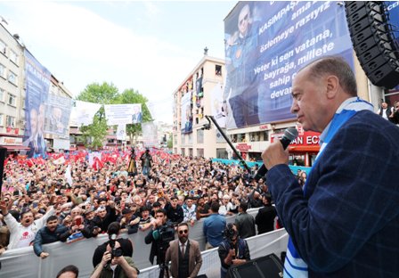 Erdogan microphone Image Recep Tayyip Erdoğan Twitter