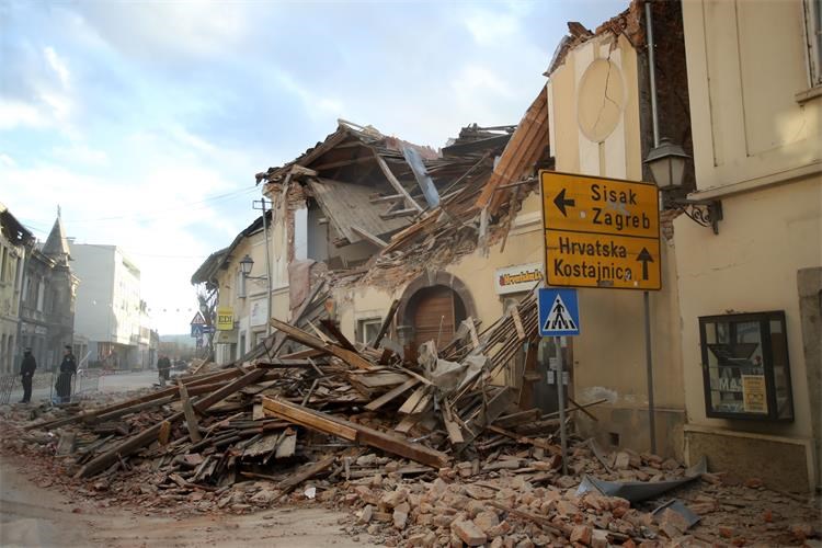 Potres i sustavno ponižavanje Banije