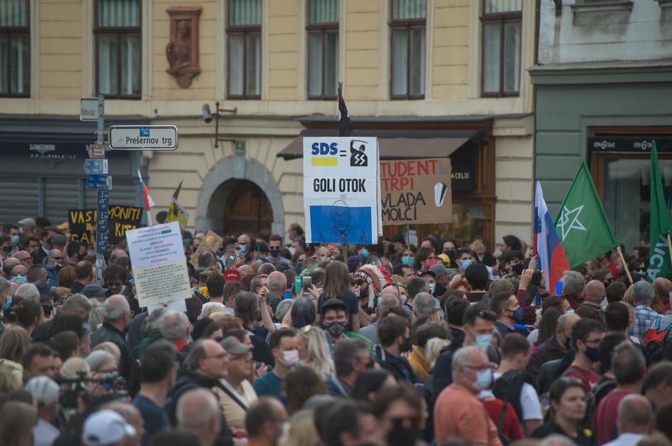 Slovenija Na dnevnem redu je okrepitev razrednega boja