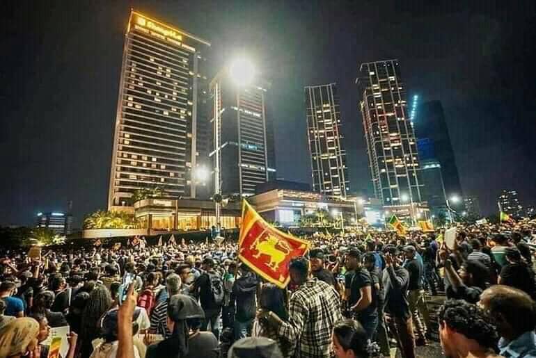 Sri Lankans Protesting Infront of Presidential secretariat Image Surekha Samarasena Wikimedia Commons